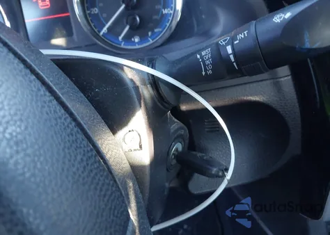 2019 Toyota Corolla Le z USA, uszkodzony, nr VIN 2T1BURHE0KC136719